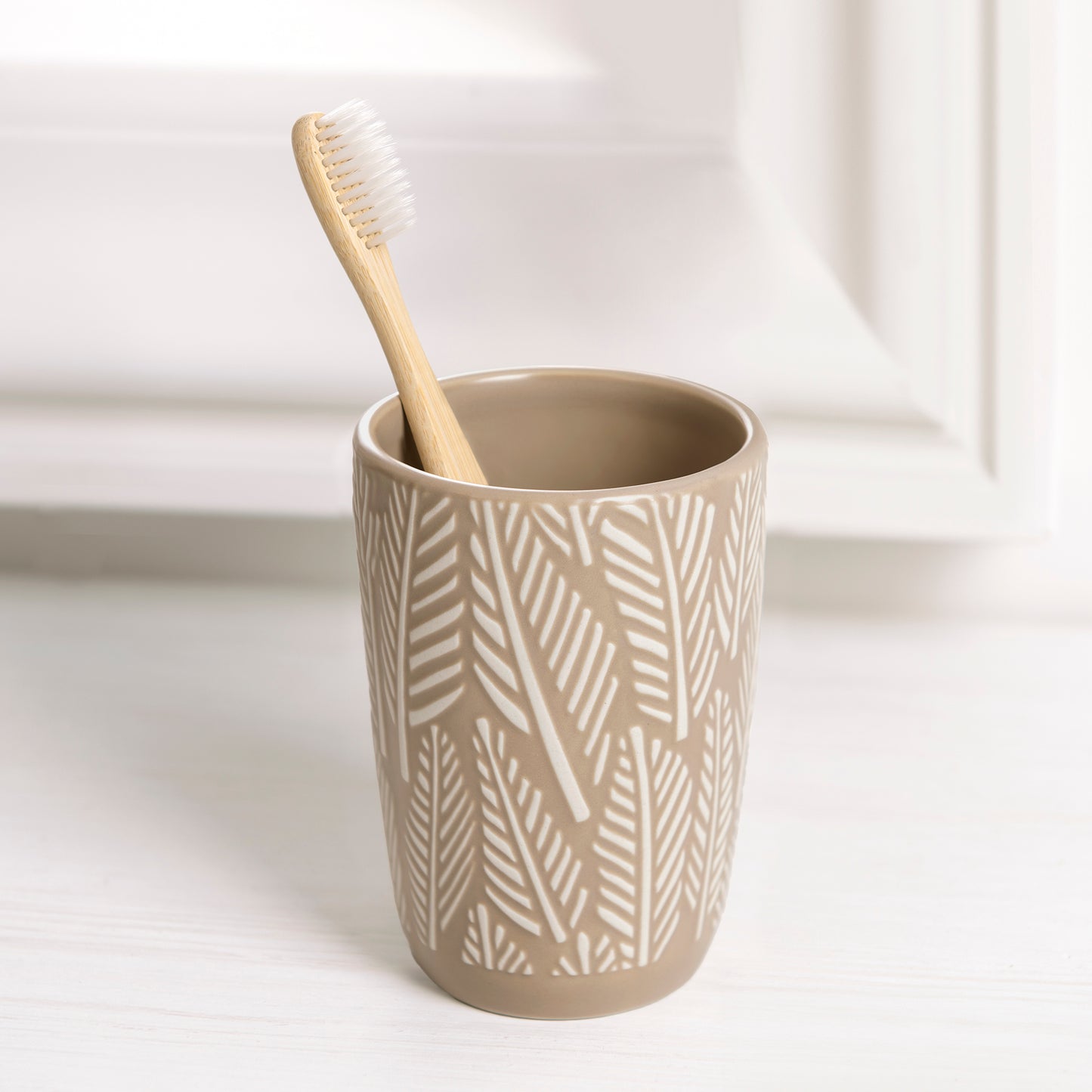 Embossed Leaf 3-Piece Bathroom Accessory Set