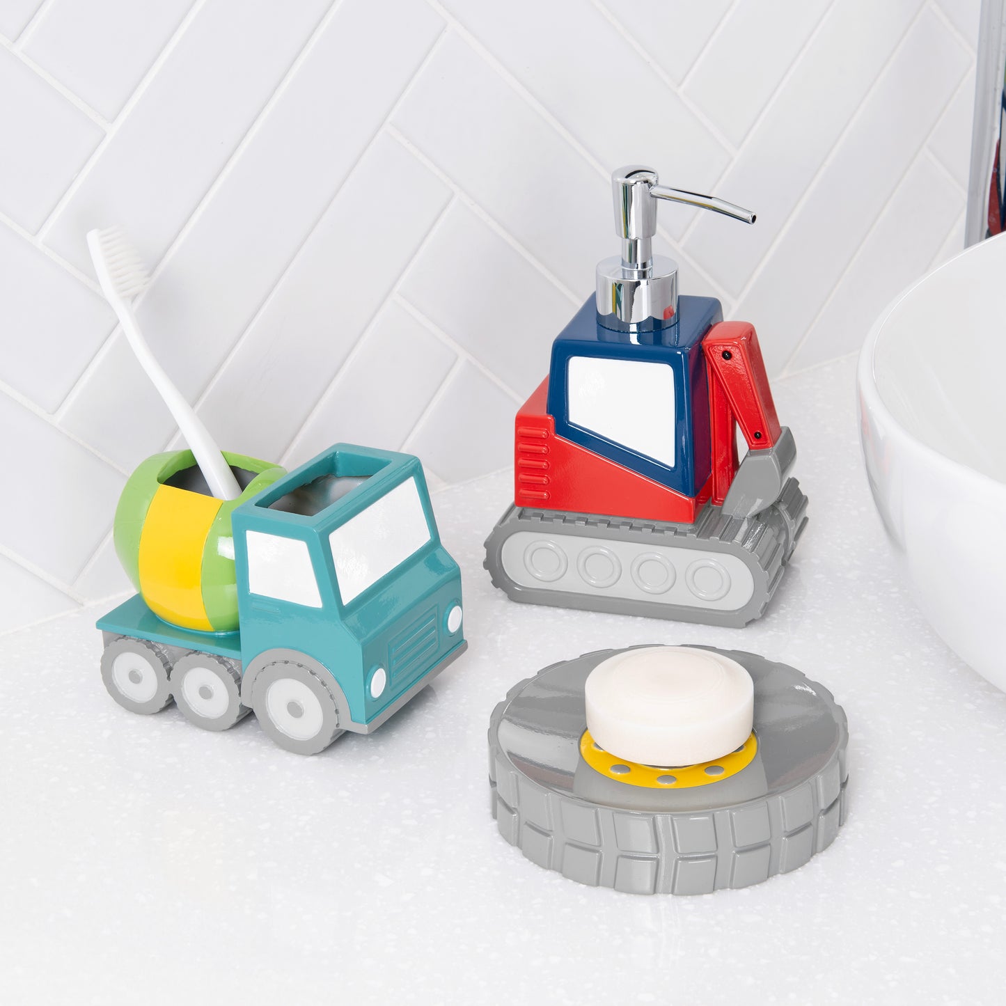 Constructing 3-Piece Bathroom Accessory Set