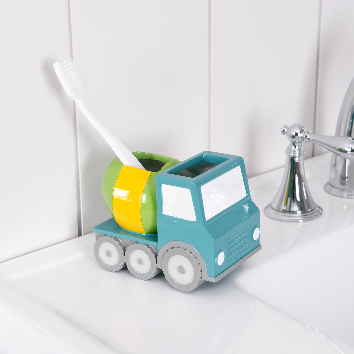 Constructing 3-Piece Bathroom Accessory Set